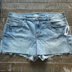 NWT Old Navy distressed boyfriend denim shorts